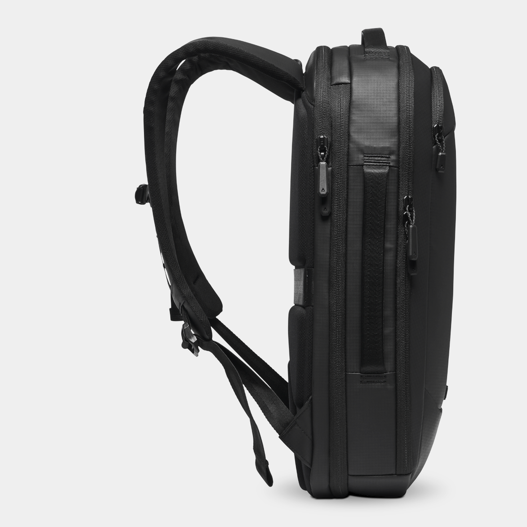 Gomatic Navigator RS Pack 15L Black Side View#color_black