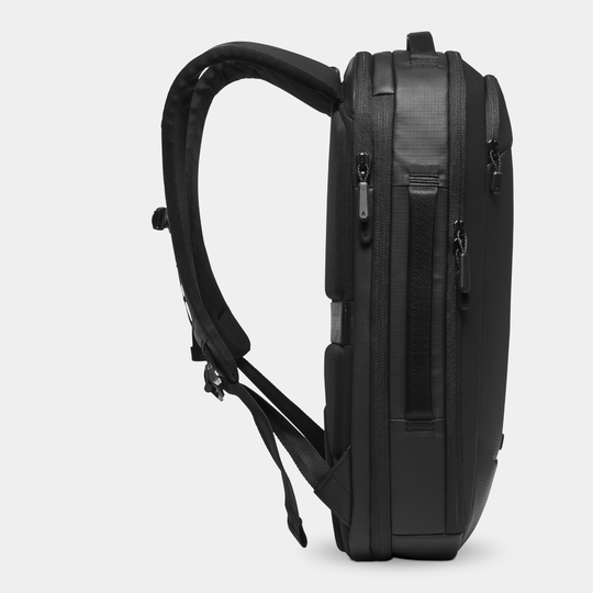 Gomatic Navigator RS Pack 15L Black Side View#color_black