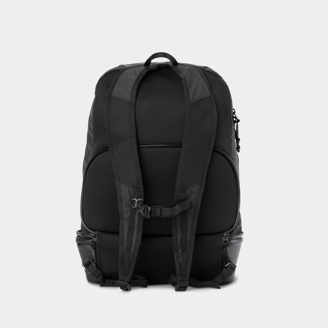 Gomatic McKinnon Cube Pack 21L Back View