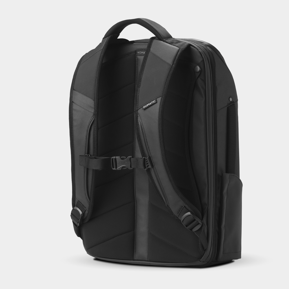 Black Gomatic Travel Pack 20L Back View#color_black